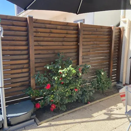 Patio 아파트 *